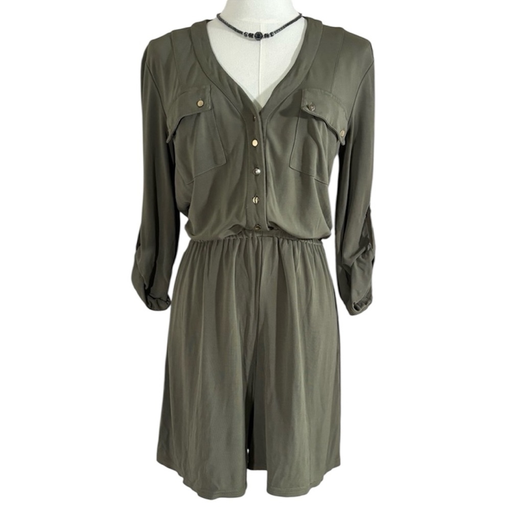 Bebe Romper Jumpsuit Shorts Size Small 100% Rayon Gold Button Accents Green